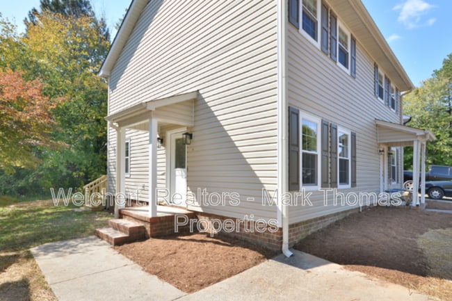 property at 210 Bridgefield Pl