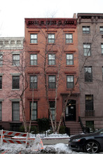 413 W 21st St in New York, NY - Building Photo - Building Photo