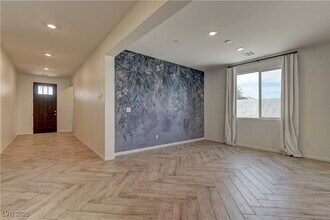 6390 Montrose Park Ct in Las Vegas, NV - Building Photo - Building Photo