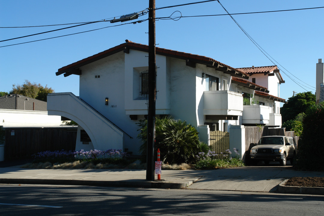 1611 Anacapa St in Santa Barbara, CA - Building Photo