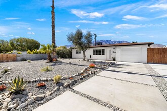 2357 N Viminal Rd in Palm Springs, CA - Building Photo - Building Photo