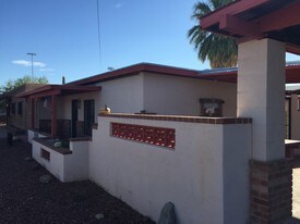 328 S Martin Ave Apartamentos