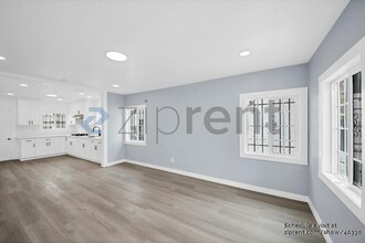 1205 Olive Ave in Long Beach, CA - Building Photo - Building Photo