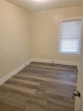 69 Fales St in Central Falls, RI - Building Photo - Building Photo