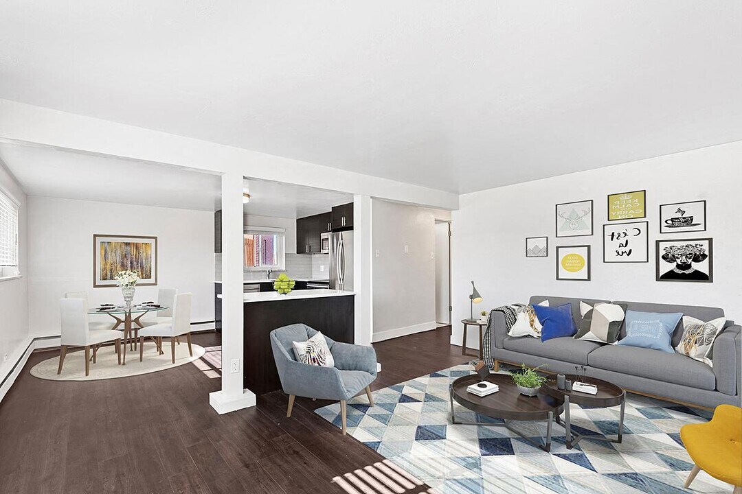 5300 E Asbury Ave. in Denver, CO - Building Photo