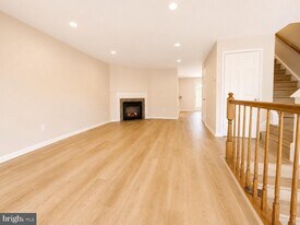 1200 Bond St in Herndon, VA - Building Photo