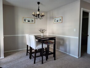 335 Glendale Ave, Unit G in Bridgeport, CT - Building Photo - Building Photo