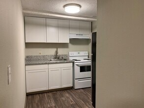 6513 NE 94th Ave in Vancouver, WA - Building Photo - Building Photo