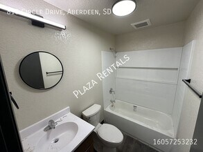 1007 N 2nd St in Aberdeen, SD - Building Photo - Building Photo