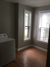 117 E Morgan St in Dixon, IL - Building Photo - Building Photo