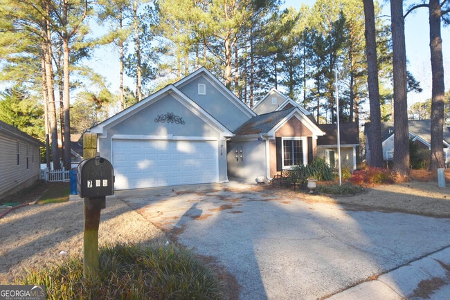 715 S Fairfield Dr in Peachtree City, GA - Building Photo - Building Photo