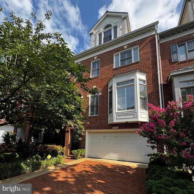 property at 1541 22nd St N