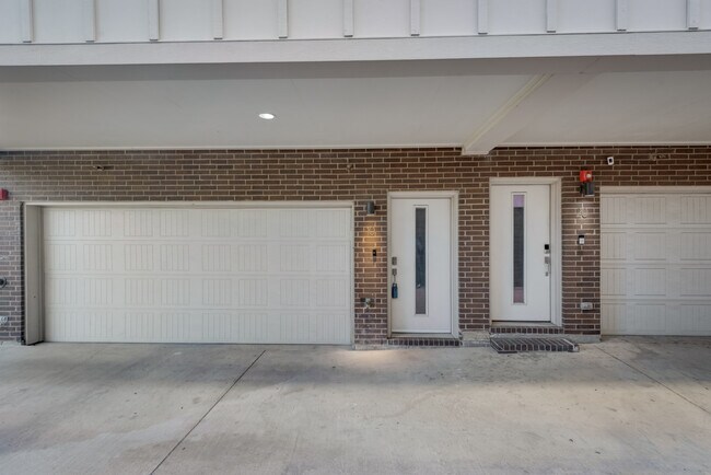 5815 Bryan Pky in Dallas, TX - Building Photo - Building Photo