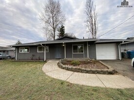 11867 SE 170th Pl in Renton, WA - Building Photo