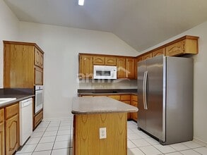 532 N Parks Dr in Desoto, TX - Building Photo - Building Photo