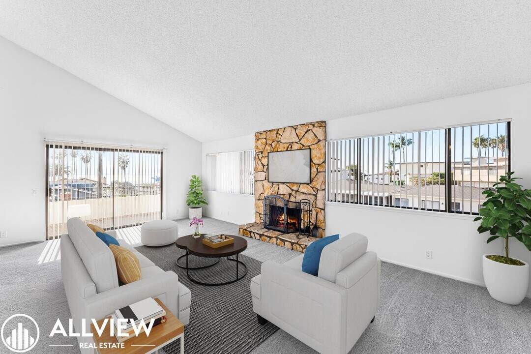 503 Avenida Victoria in San Clemente, CA - Building Photo