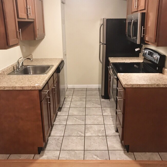 1270 Highfield Ct photo'