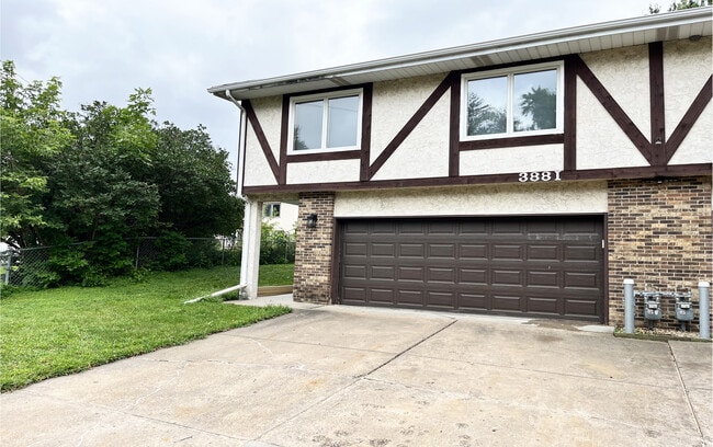 property at 3881 Polk St NE