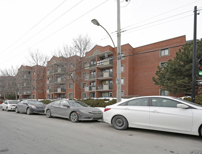 Habitations Goyer in Montréal, QC - Building Photo - Building Photo