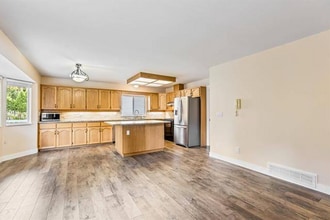 20448 122B Av in Maple Ridge, BC - Building Photo - Building Photo
