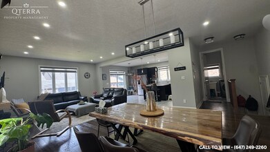 1-199 Forest Creek Dr in Kitchener, ON - Building Photo - Building Photo
