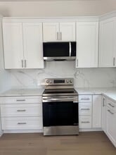 7414 Cleon Ave in Los Angeles, CA - Building Photo - Building Photo