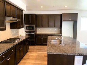2300 Rio Grande Dr in Tracy, CA - Building Photo - Building Photo