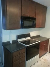 627 Ontario St SE, Unit Lower in Minneapolis, MN - Foto de edificio - Building Photo