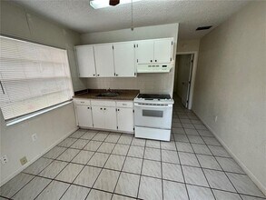 3421 W Abdella St in Tampa, FL - Building Photo - Building Photo
