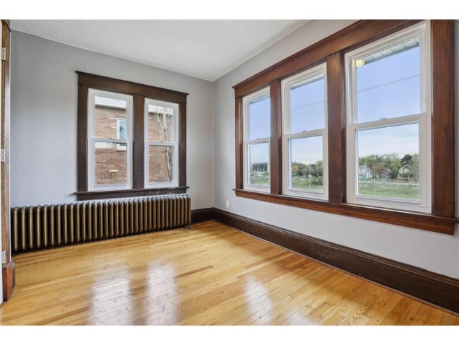 1629 St Anthony Ave in St. Paul, MN - Building Photo - Building Photo