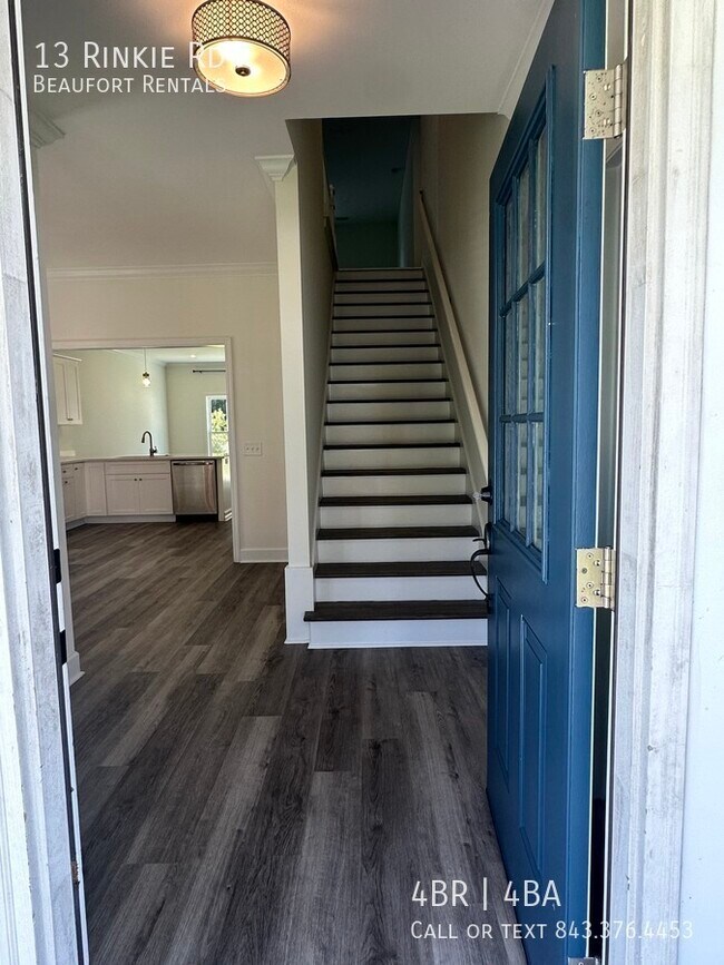 13 Los Robles Rd in Beaufort, SC - Building Photo - Building Photo