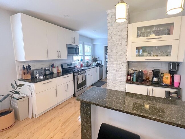 294 Arlington St, Unit 1