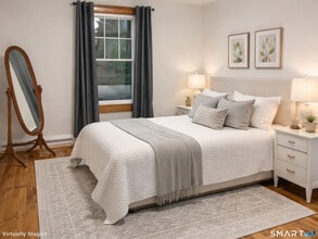 28 Sugar St in Newtown, CT - Building Photo - Building Photo