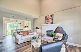 534 W Southampton Dr in Columbia, MO - Foto de edificio - Building Photo