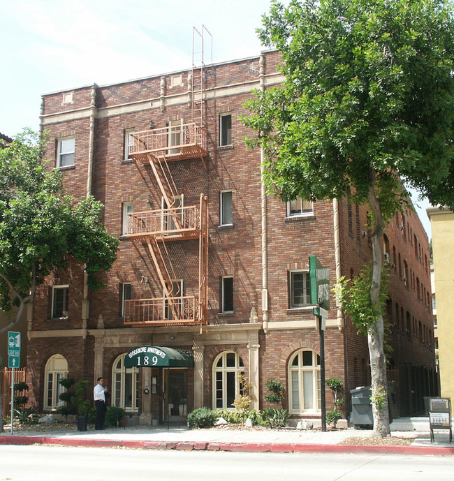 Brookmore Apartments in Pasadena, CA - Foto de edificio - Building Photo