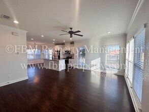 300 Brothers Blvd in Red Oak, TX - Building Photo - Building Photo