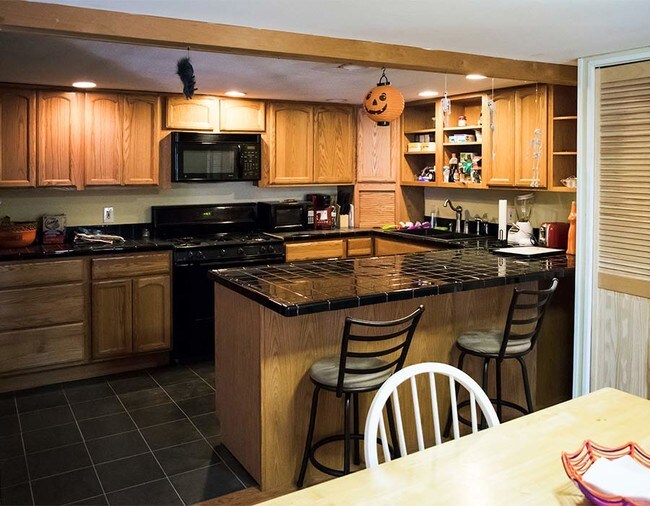 37 Academy St Rentals in Oneonta, NY