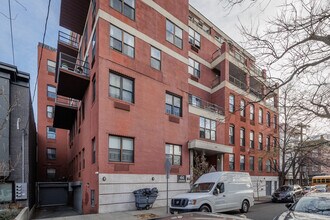44 Sherman Ave in Jersey City, NJ - Foto de edificio - Building Photo