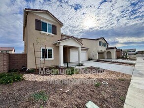 31343 Autumn Blaze Dr in Winchester, CA - Building Photo - Building Photo