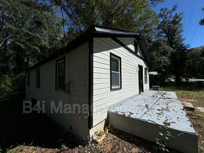 823 Hallyburton St in Griffin, GA - Building Photo - Building Photo