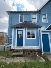 412 E 16th St in Indianapolis, IN - Building Photo - Building Photo