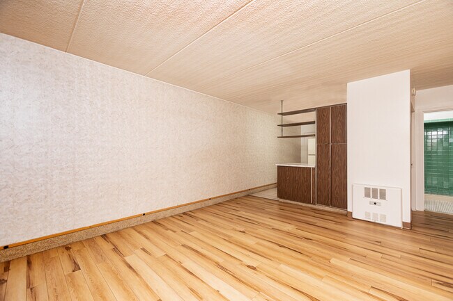 200 Swanton St, Unit 408 in Winchester, MA - Building Photo - Building Photo