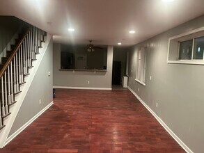 870 Marcella St in Philadelphia, PA - Building Photo - Building Photo