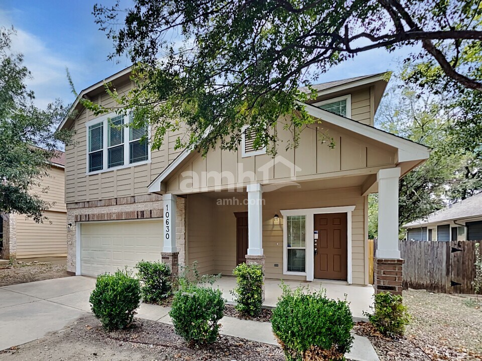 10630 Buck Park in San Antonio, TX - Building Photo