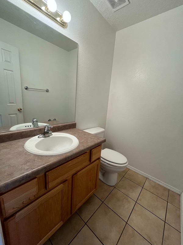 1009 Walnut Dr, Unit Unit C in Farmington, NM - Building Photo - Building Photo