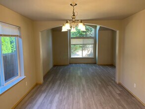 18544 96th Ave E in Puyallup, WA - Building Photo - Building Photo