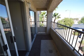 1881 W Alexander Rd in North Las Vegas, NV - Building Photo - Building Photo