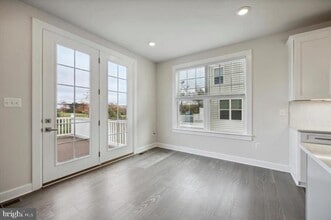 325 Piper Ln in Exton, PA - Building Photo - Building Photo