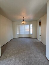 1204 Stoney Point Way in Roseville, CA - Building Photo - Building Photo