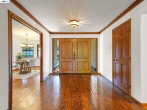 261 St Paul Dr in Alamo, CA - Building Photo - Building Photo